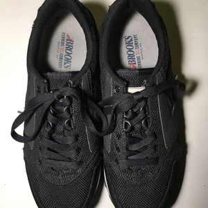 brooks shoes nurse discount